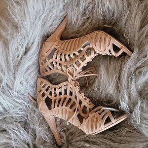 Dolce Vita tan suede bootie